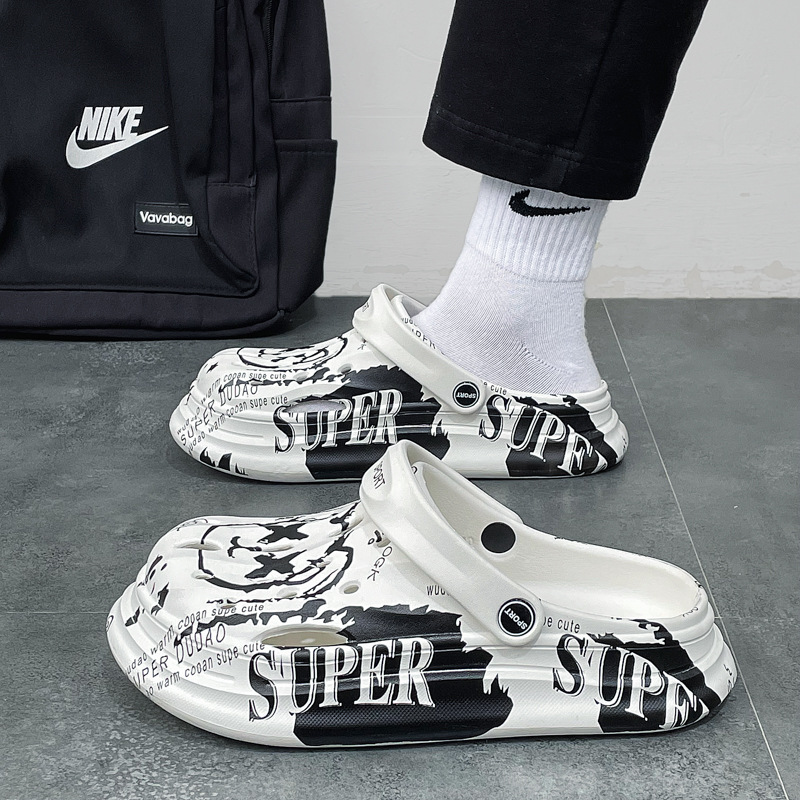 Zapatos agujero de la pareja verano nueva moda al aire libre sandalias de playa de la moda inferior gruesa sensación mierda cerrado toe zapatillas Sandalias de los hombres y las mujeres