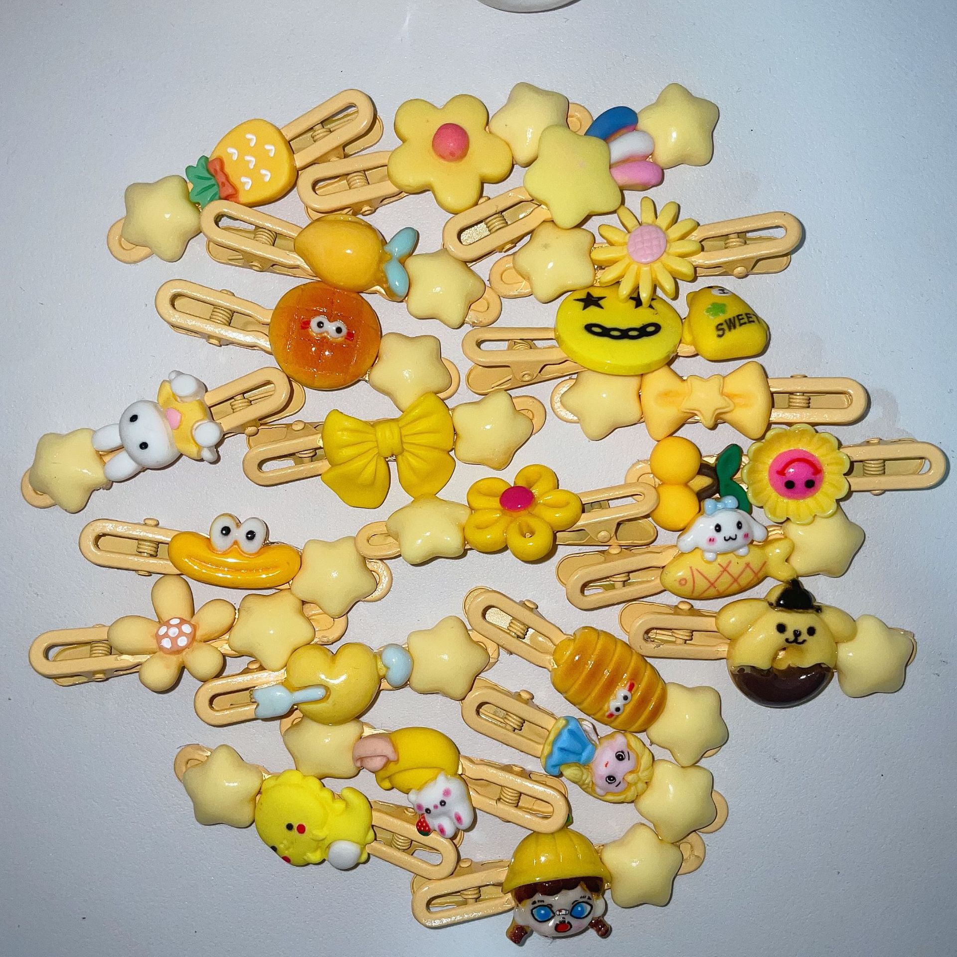 노란색 만화 혼합 스타 오리빌 클립