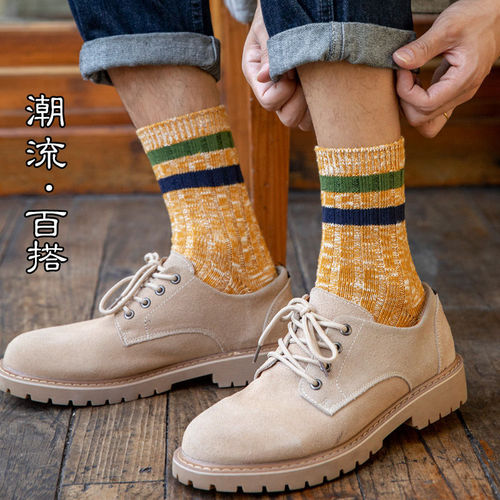 Retro national style middle tube warm casual thickened Zhuji double needle thick thread men's socks for autumn and winter, a new piece on sale.