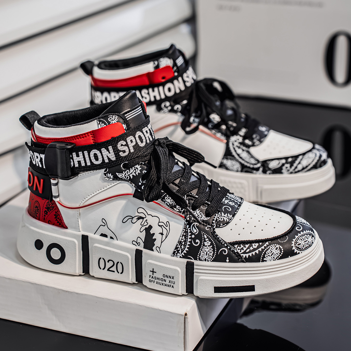 秋冬时尚高帮亲子街舞板鞋小众个性百搭休闲板鞋