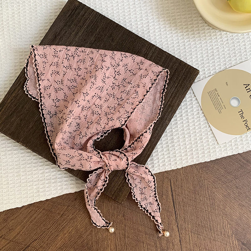 Bufanda triangular, cintura, nuevo estilo, protección para el cuello, bufanda pequeña, colgante de perlas, bufanda de seda, bolsa de flores con sentido avanzado, pañuelo en la cabeza, cinturón para el cabello al por mayor