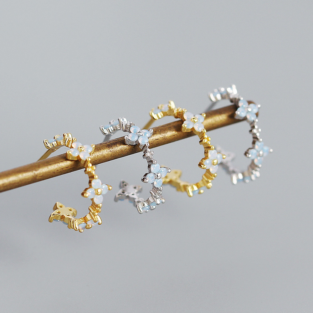 fashion s925 silver four-leaf clover white stone flower C-shaped earrings