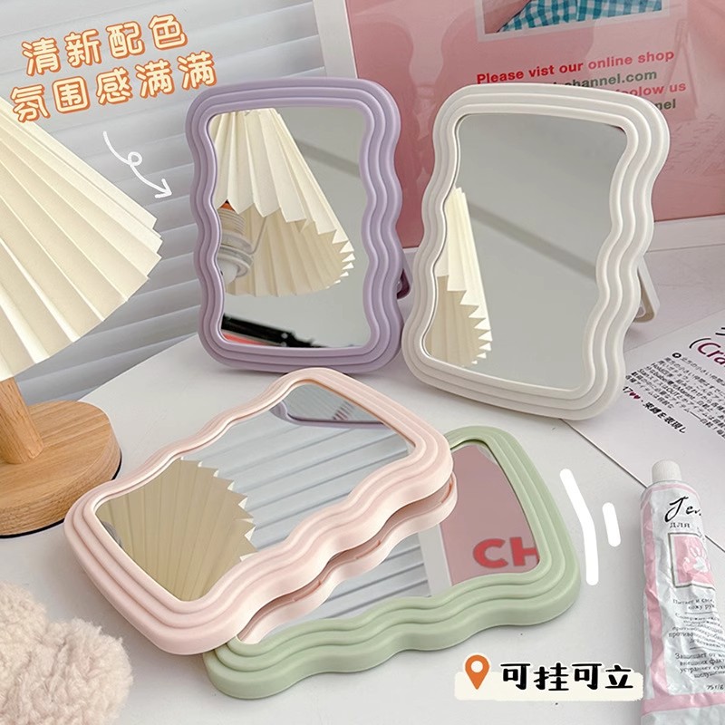 Espejo de maquillaje lindo portátil plegable tocador para el hogar escritorio escritorio simple y ligero espejo de dormitorio de estudiantes de lujo