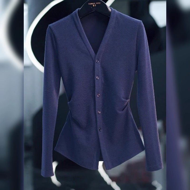 Blue V-Neck Cardigan Long-Sleeve T-Shirt for Women, Spring Inner Layer Base Shirt, Plus-Size, Stylish and Slimming Top for Curvy Women
