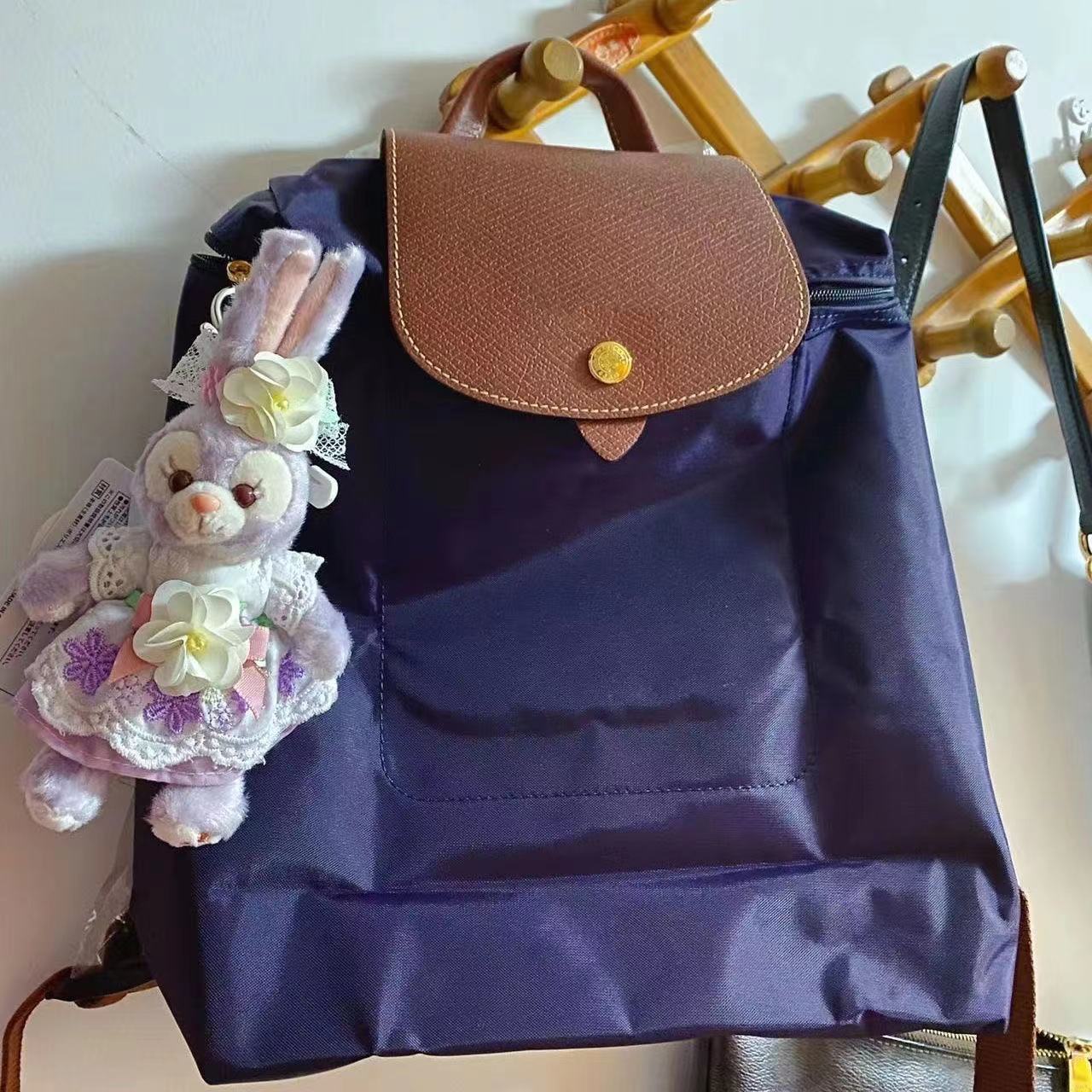 新商品のリュックサックのリュックサックのリュックサックのリュックサックの旅行カバンのナイロンカバンは色を合わせて大容量の大学生を包みます。