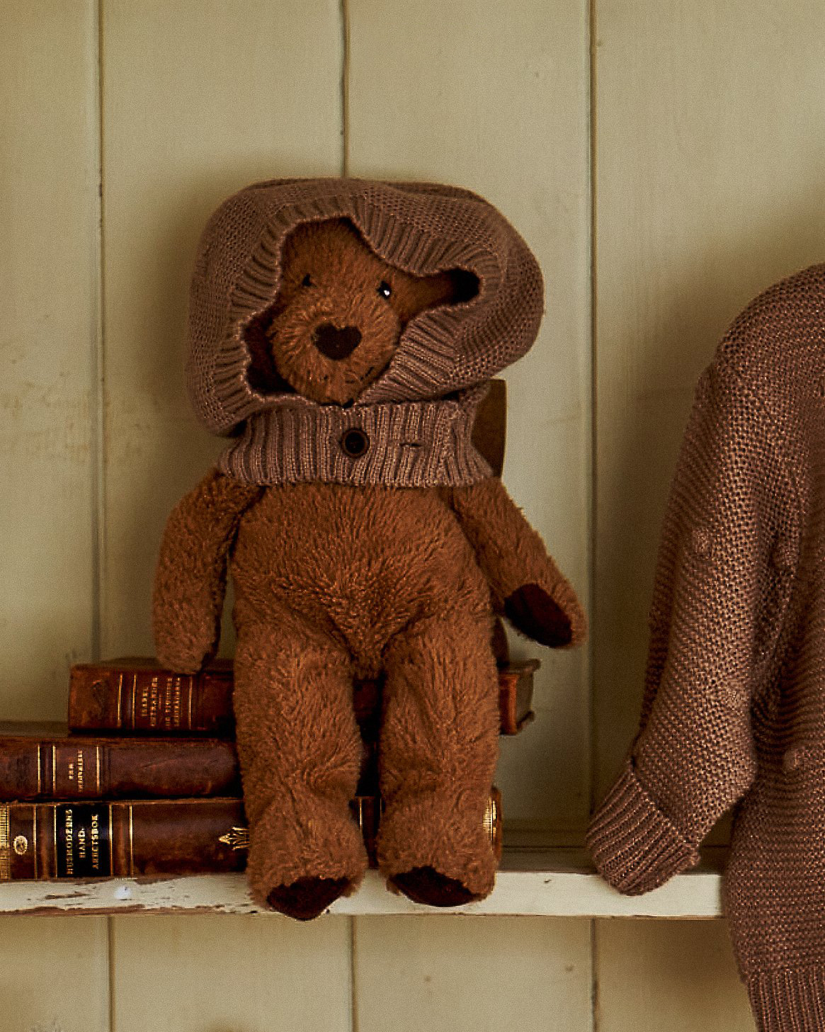 o_1h93ila3jg9bv53k22d4ale61j.j