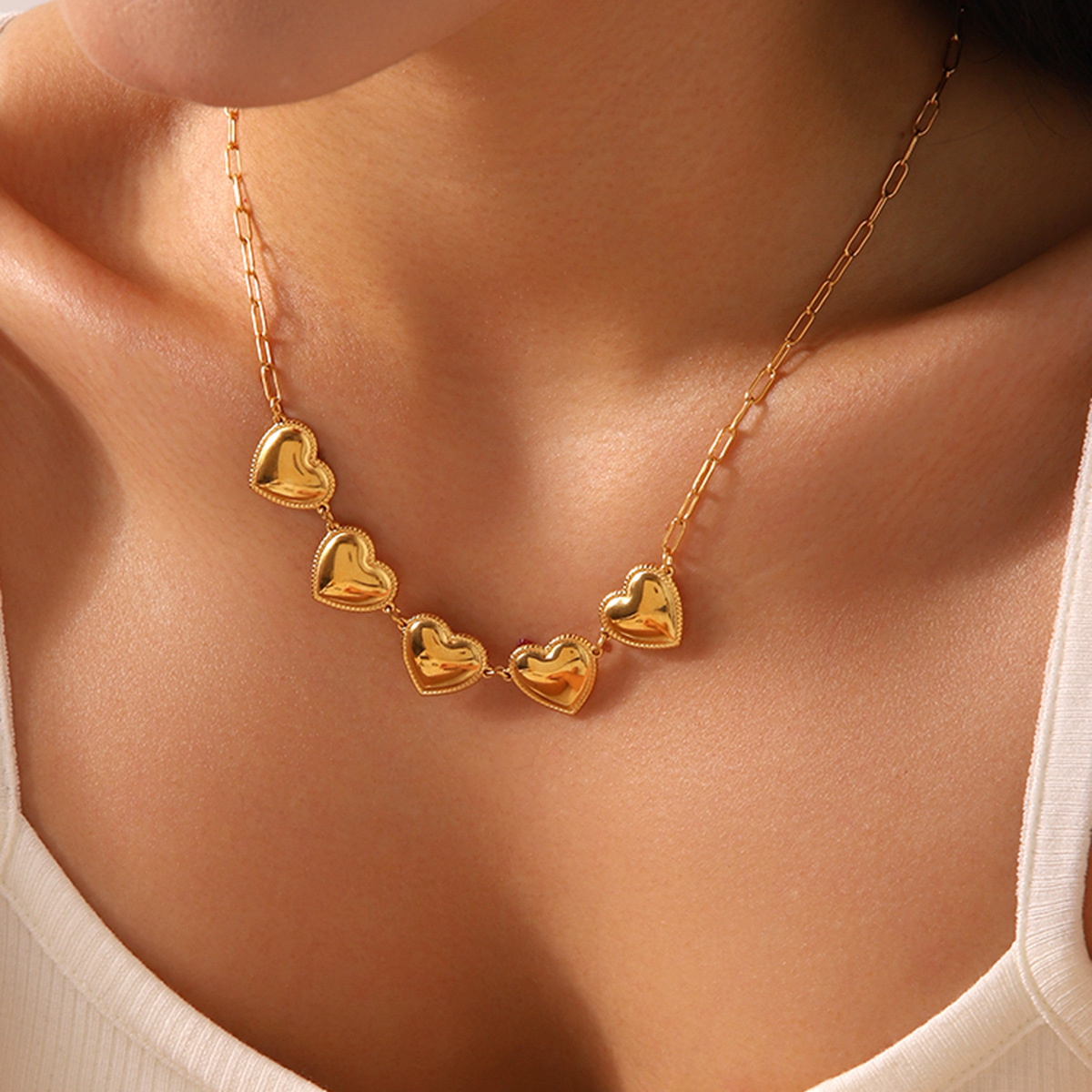 Europa y los Estados Unidos viento red set de joyería de acero de titanio rojo mujer amor collar de acero inoxidable no desvanecer pendientes de elemento de corazón