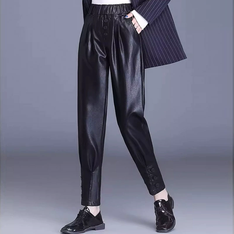 2025 Весна и осень Новый стиль Брюки из искусственной кожи в западном стиле Повседневные модные кожаные свободные шаровары с высокой талией Маленькие девять очков