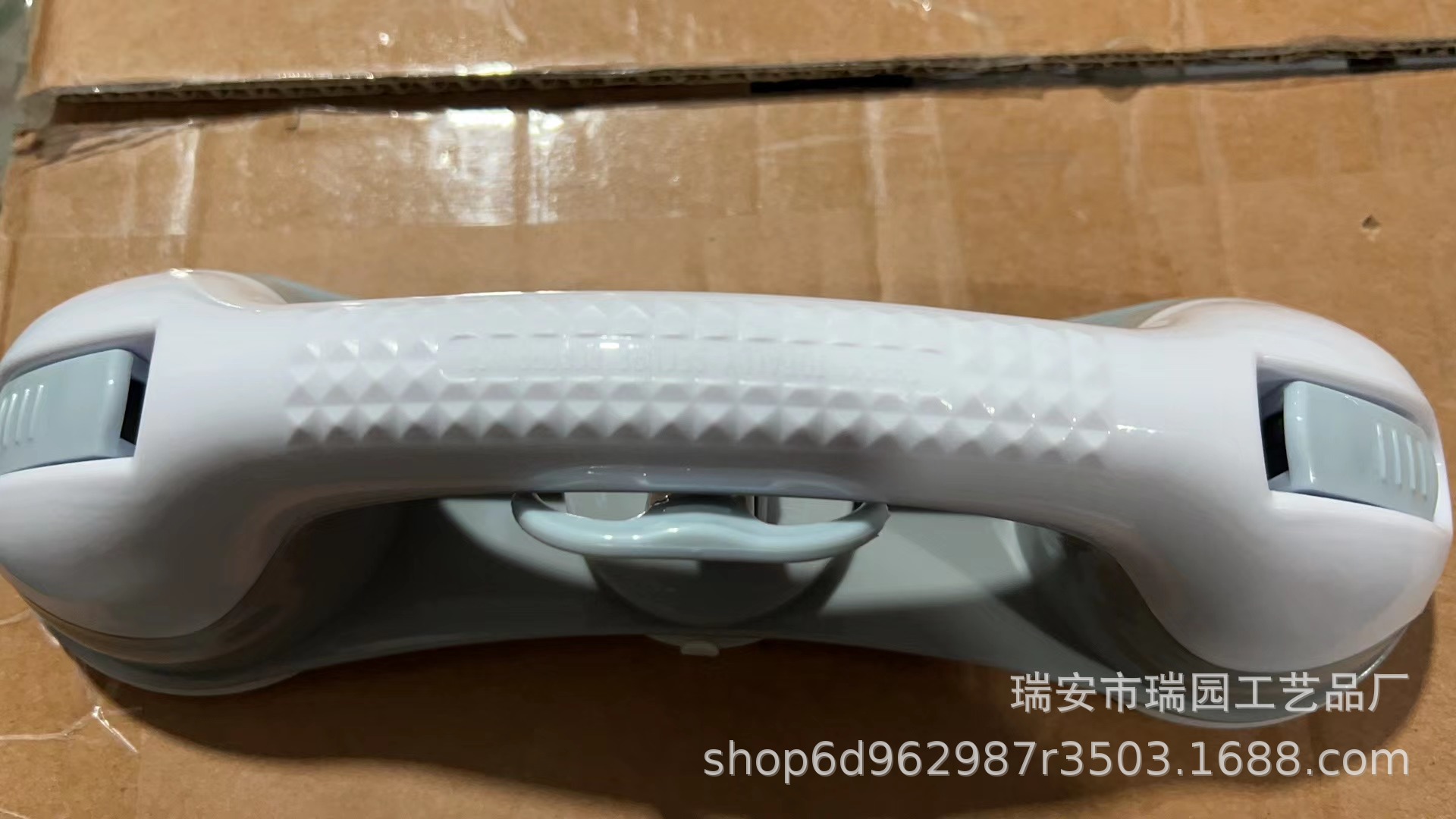 Productos de televisión transfronterizos baño ventosa apoyabrazos baño cilindro niños ancianos manija de la puerta de cristal manija transfronteriza al por mayor