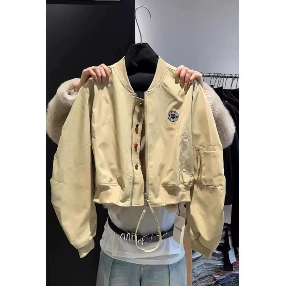 原版开春2025超火减龄独特小香风休闲百搭黑色棒球服外套女小个子