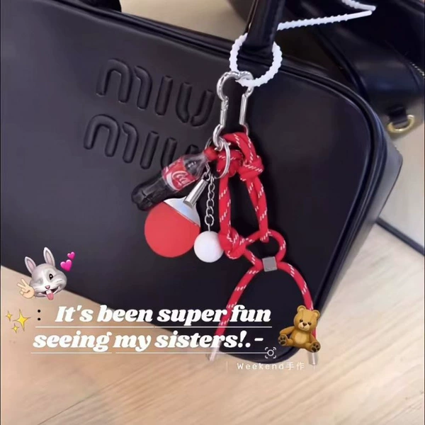 Pendant for table tennis, Cola