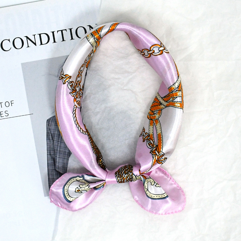 50 Satin Chain Pañuelo cuadrado estampado Color Sense de alta gama Moda de todo fósforo azafata profesional Servicio al cliente Bufanda de decoración Bufanda de seda