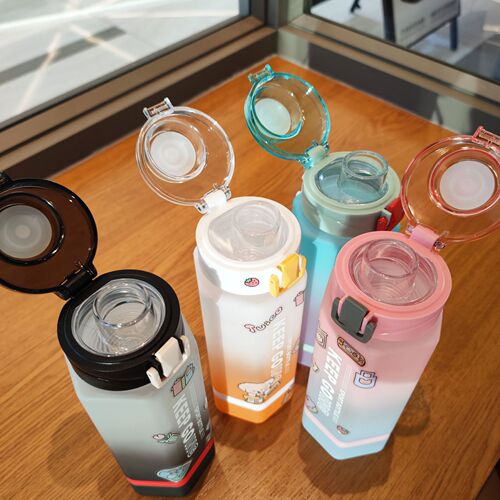 Two-color gradient hexagonal plastic cup with lock buckle portable rope tea partition straight drinking cup 700ml comes with stickers