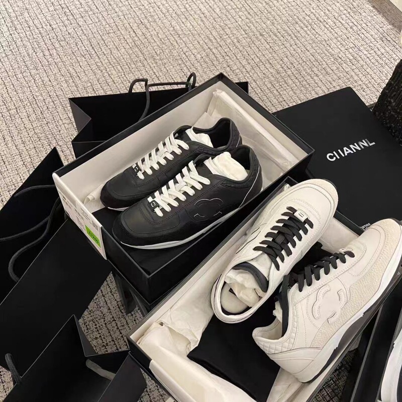 2025 New Style P Chanel-Style Quilted Lace-Up German Training Shoes for Women in Panda Color Casual Sports Shoes Summer Versatile White Sneakers 2025 New Style P Chanel-Style Quilted Lace-Up German Training Shoes for Women in Panda Color Casual Sports Shoes Summer Versatile White Sneakers