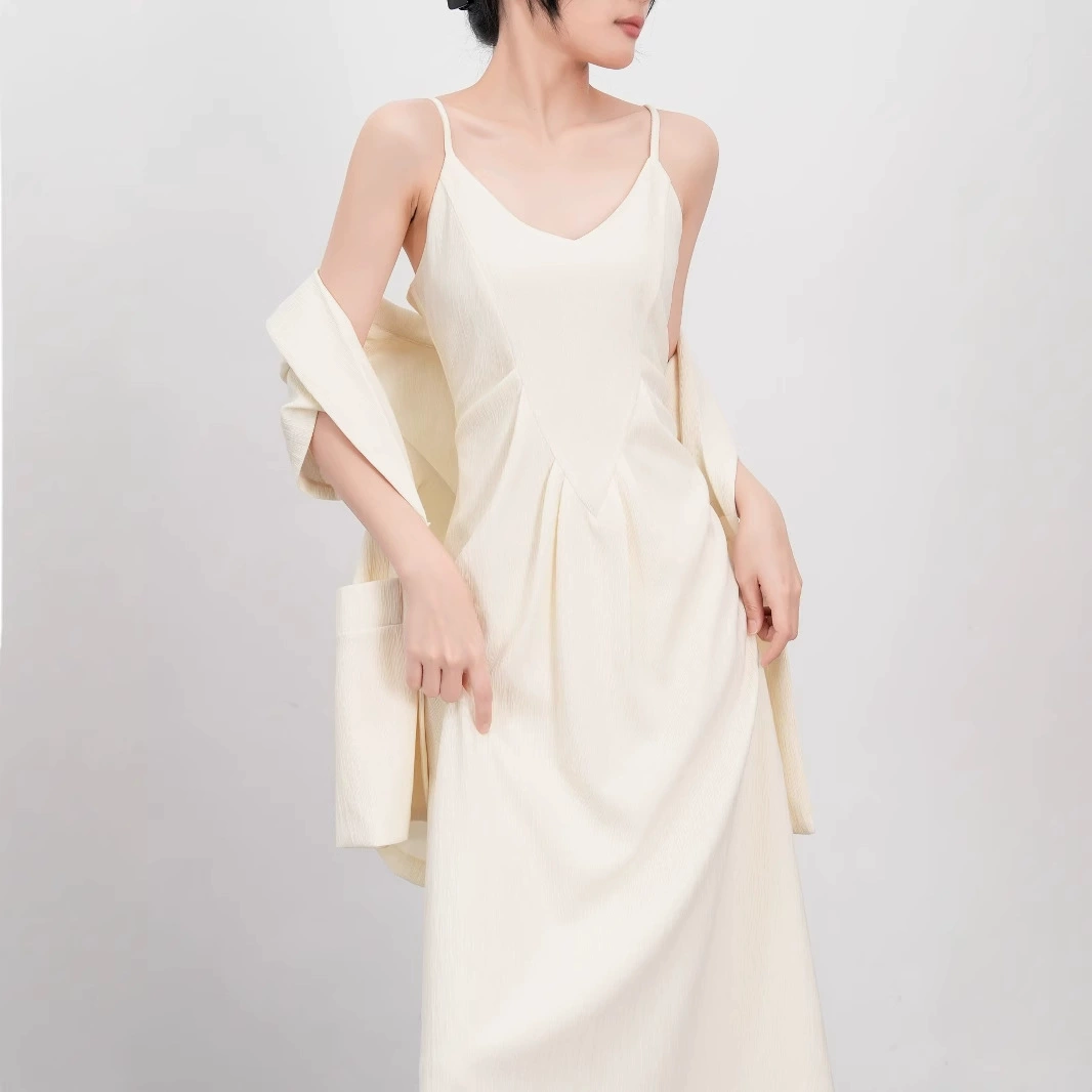 В наличии: Новинка летнего сезона – комплект из двух предметов для полных женщин, моделирующий фигуру, включающий платье-комбинацию и топ с коротким рукавом, модель 6028.