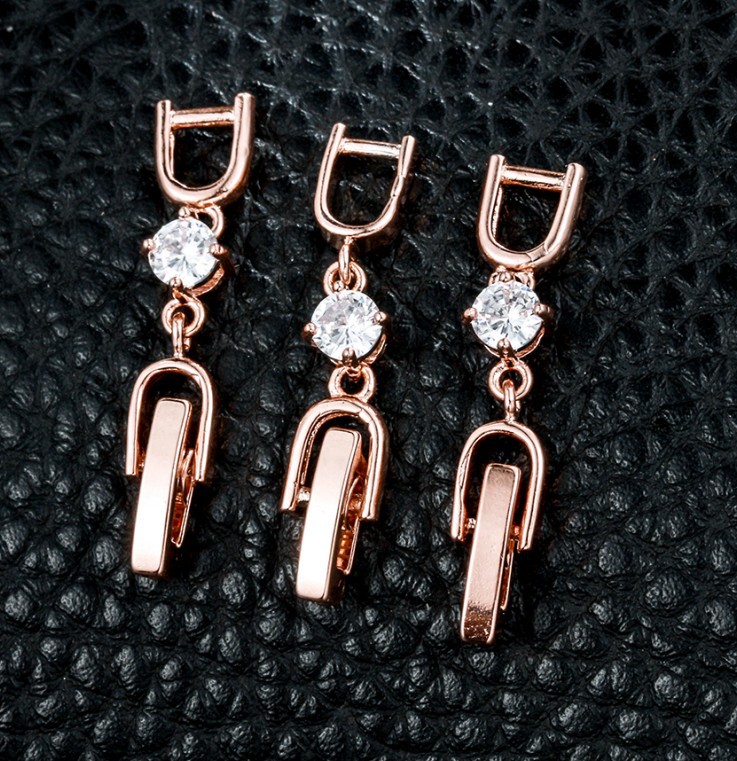 14/18/24k真金メッキ銅にドリルと長尾鎖の鎖の鎖のチェーンのネックレスを入れて長い鎖のアクセサリーの部品を掛けます。