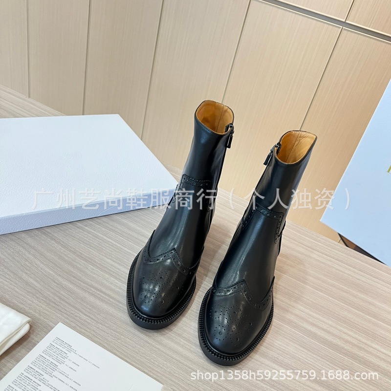 高版2025秋冬D家新款真皮圆头复古雕花平底侧拉链高筒骑士靴长靴|undefined