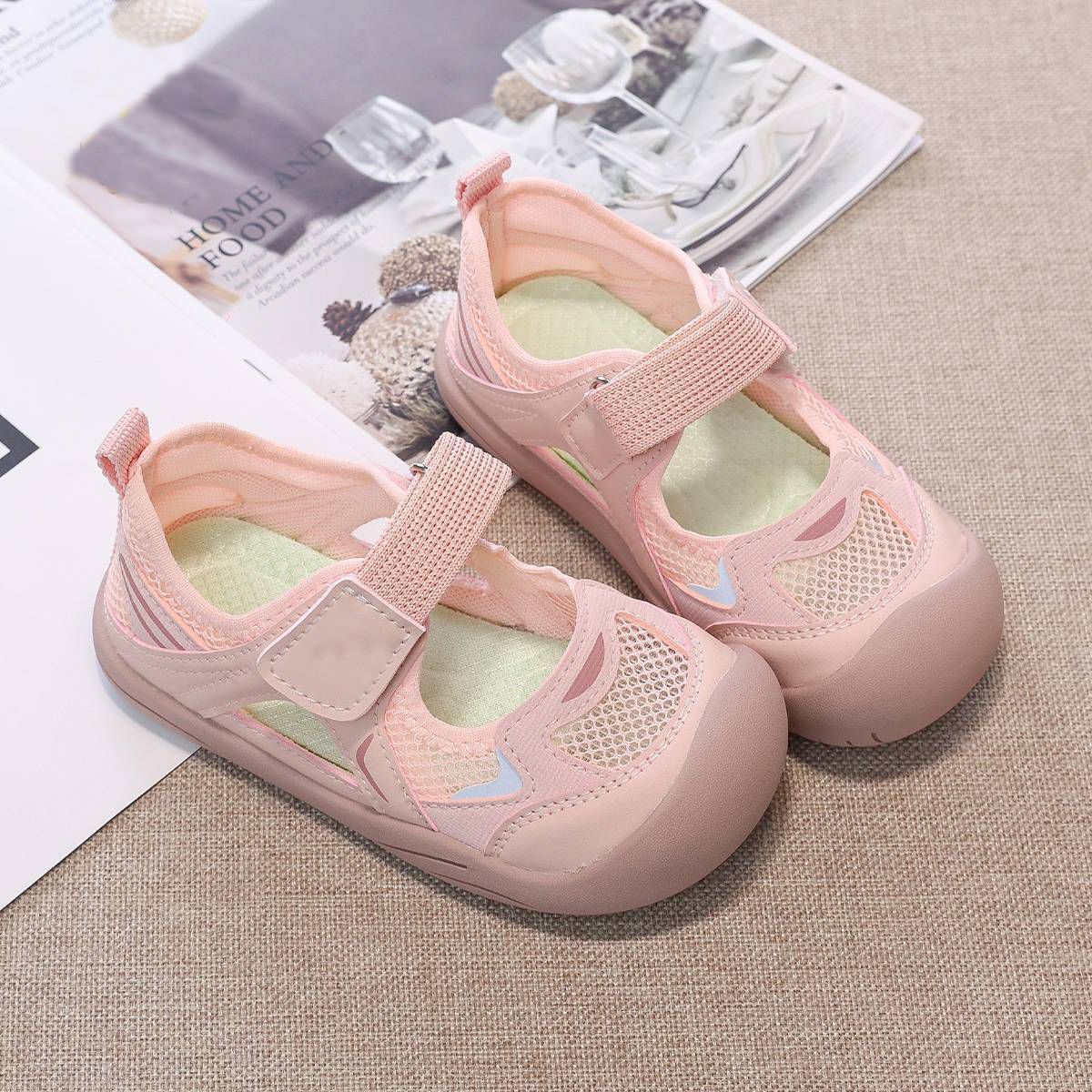 Sandálias de niñas verano 2026 nuevos zapatos casuales transpirables de malla para niños zapatos deportivos para correr zapatos para bebés image 3