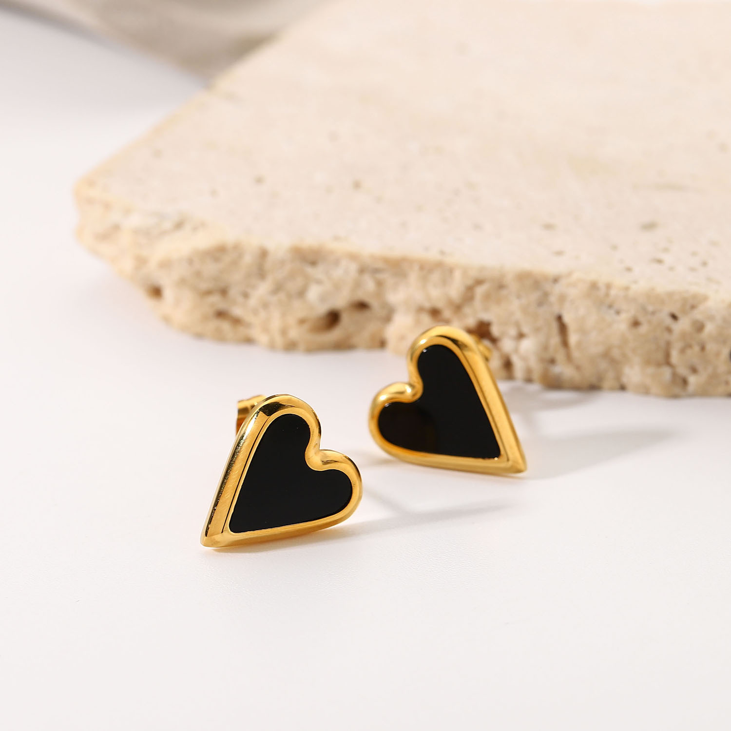 1 Pair Fashion Heart Plating Inlay Stainless Steel Shell Gold Plated Ear Studs display picture 6