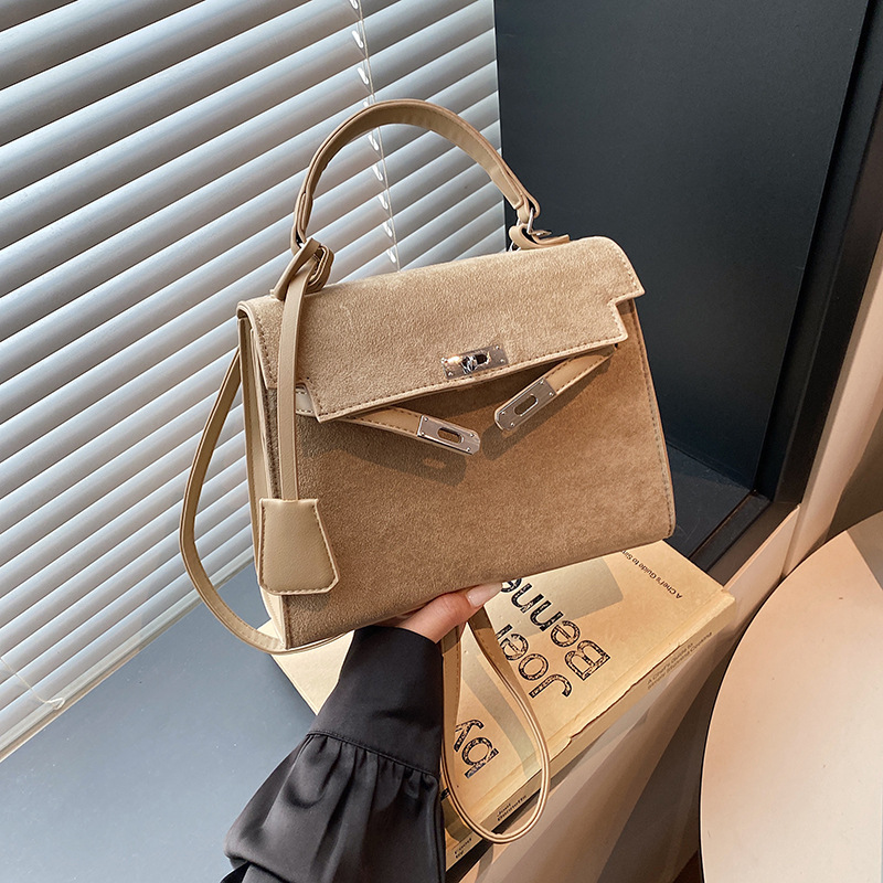 Otoño y invierno nicho bolsos de terciopelo de seda damas 2025 nuevo retro versátil bolsos de mochila de moda bolsos de mano Kelly image 10