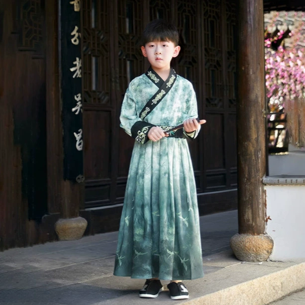 Традиционный китайский костюм для мальчиков Ханфу, улучшенный оригинальный детский костюм для выступлений династии Сун, национальная одежда в чернильном стиле, крутой и элегантный зеленый цвет.