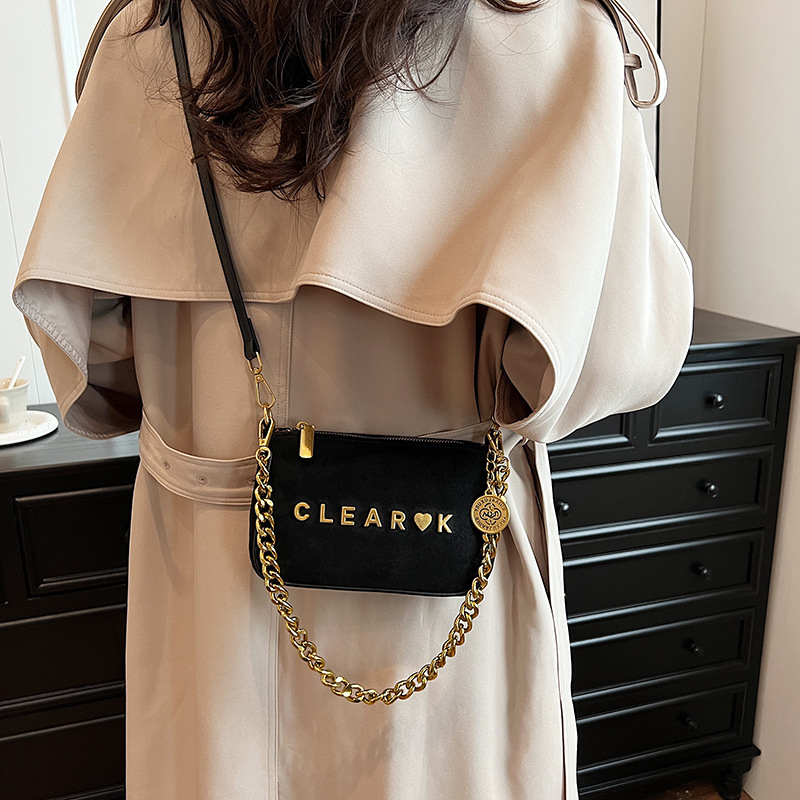 Maillard Small Fragrance Chain Bag Suede Net Red Bag Women's Spring 2024 New Fashion and Casual Versatile One Shoulder Crossbody Bag_voghion.com