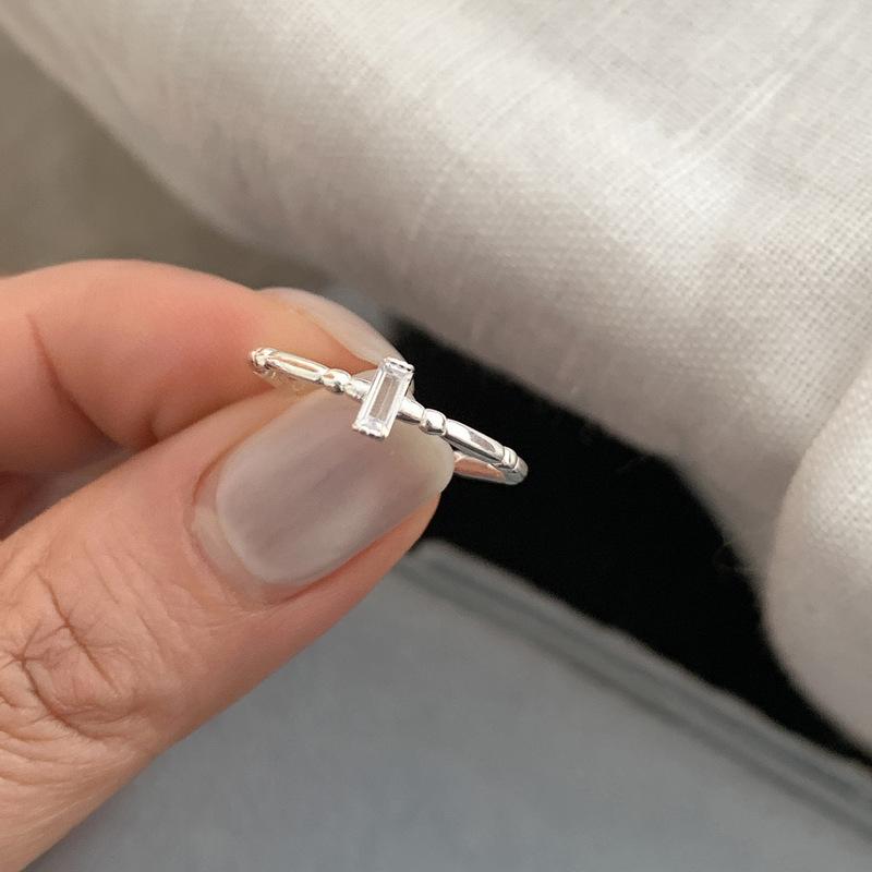 Xiaohongshu 新製品 S925 スターリングシルバーリング女性の夏インスタイルハイエンドニッチライト高級非退色シルバージュエリー|undefined
