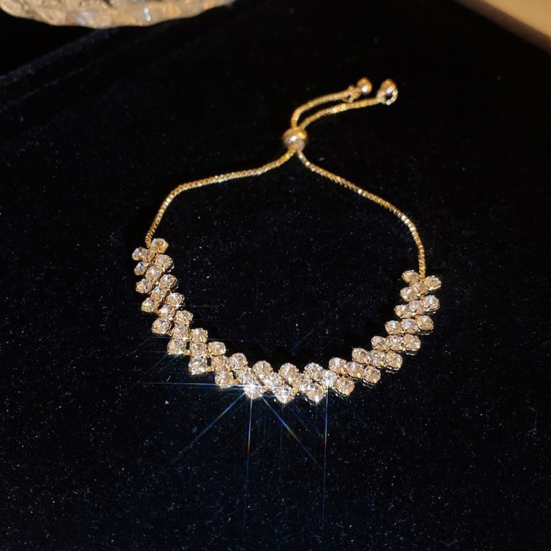 ZIRCON cuadrado pulsera ajustable Mujer simple luz de lujo pulsera moda personalidad temperamento Joker Senior Sentido de mano adornos hembra