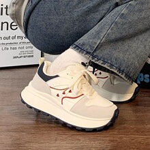 ��ʽУ�@�L���ߐ���ײɫ�OӋ�����eŮЬ�ٴ�u�u���p���\���ϵ�Ь