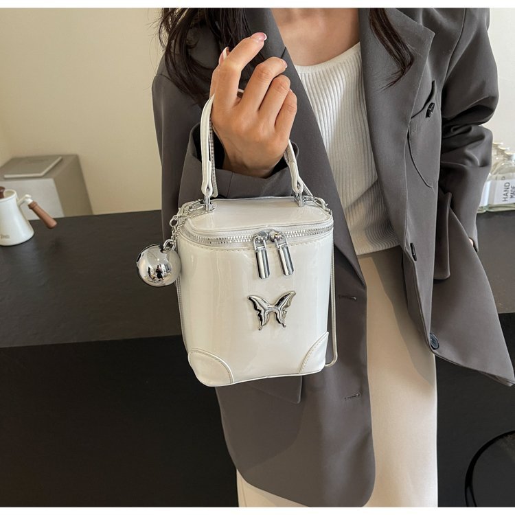 Exquisite fashionable handbag for women, new stylish high gloss solid color shoulder bag, high-quality and versatile_voghion.com