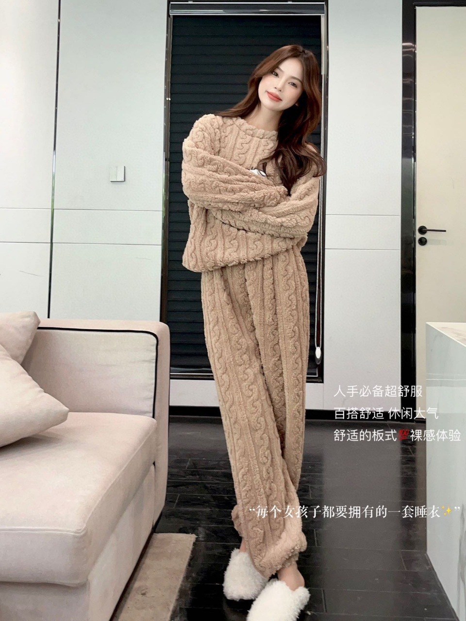 Nuevo Harpa perro jacquard traje de terciopelo de algodón de las mujeres de invierno de lana forrada engrosada de dibujos animados caliente prendas de vestir exteriores de las mujeres ropa para el hogar