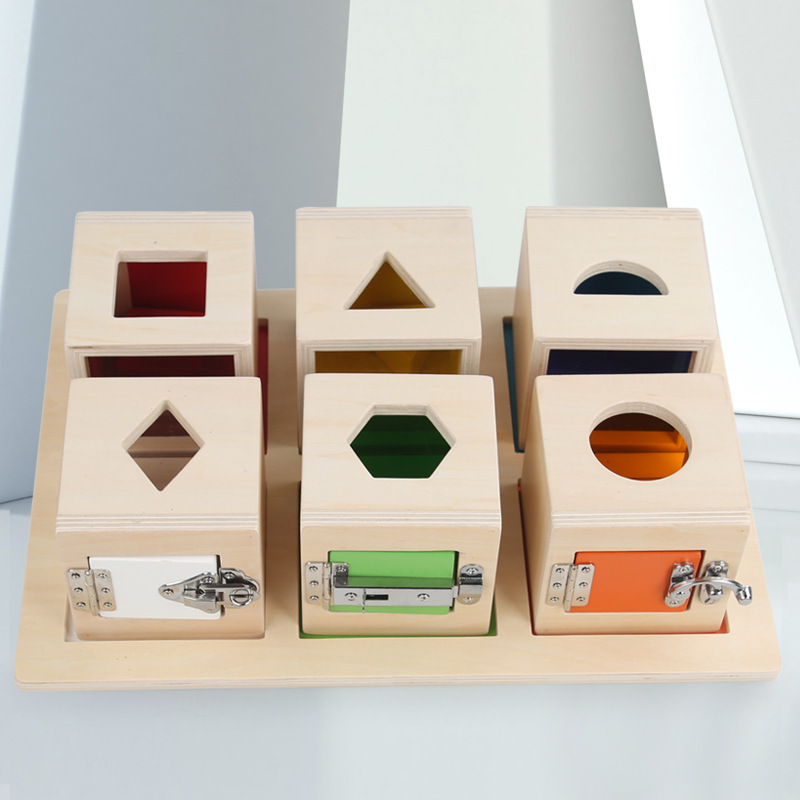 Educación temprana Montessori caja de bloqueo multifunción de seis rejillas forma de color a juego clave educativa desbloqueo caja ocupada juguete