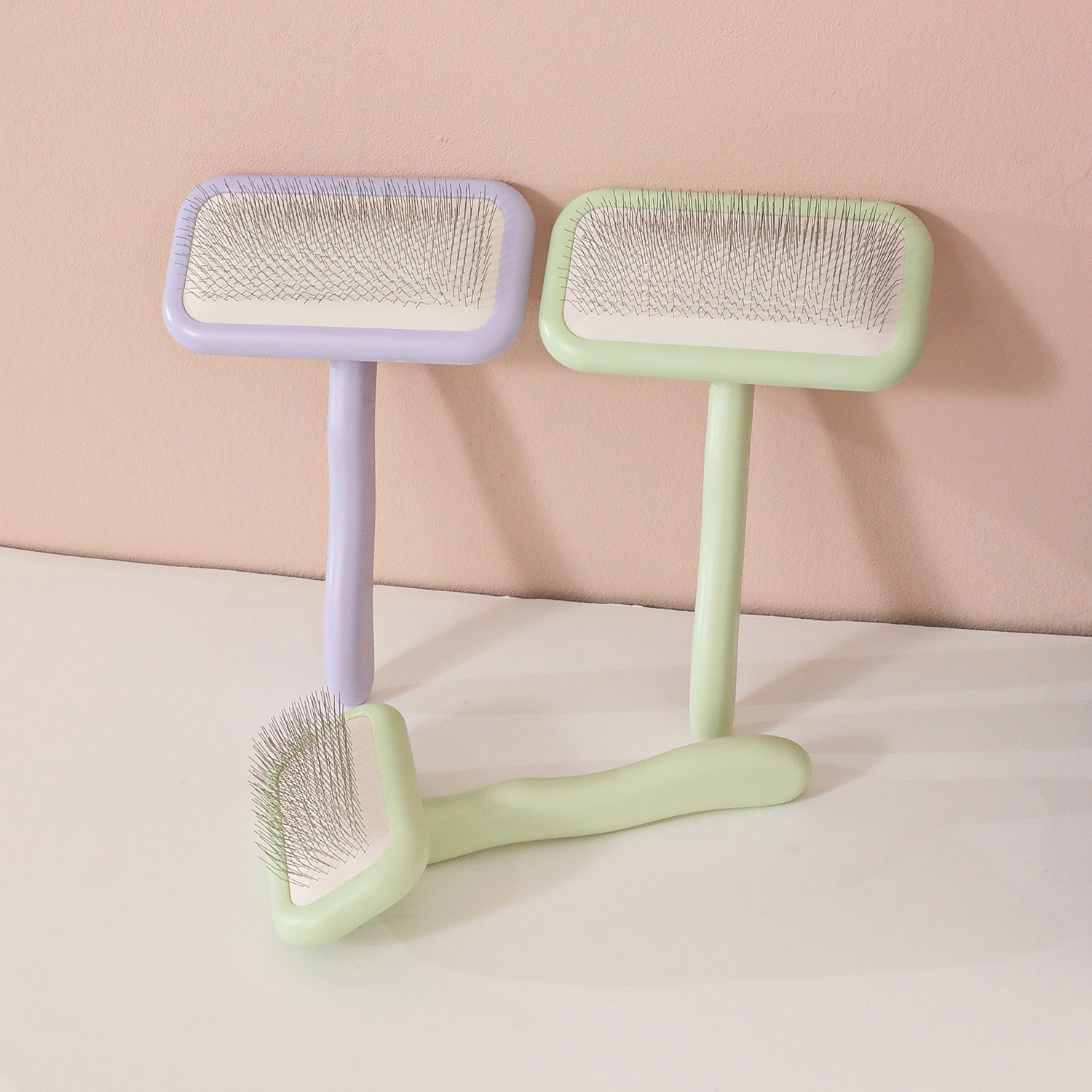 Spot al por mayor peine de pelo peine universal para perros y gatos medio paquete de manivela de blíster peine de cabeza cuadrada peine autolimpiante