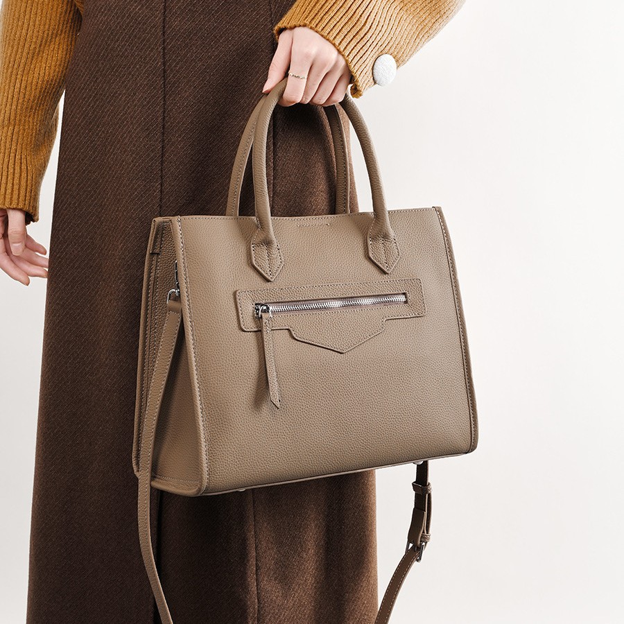 Large Capacity Women's Genuine Leather Tote Bag, Niche Designer High-End Commuter Laptop Briefcase
