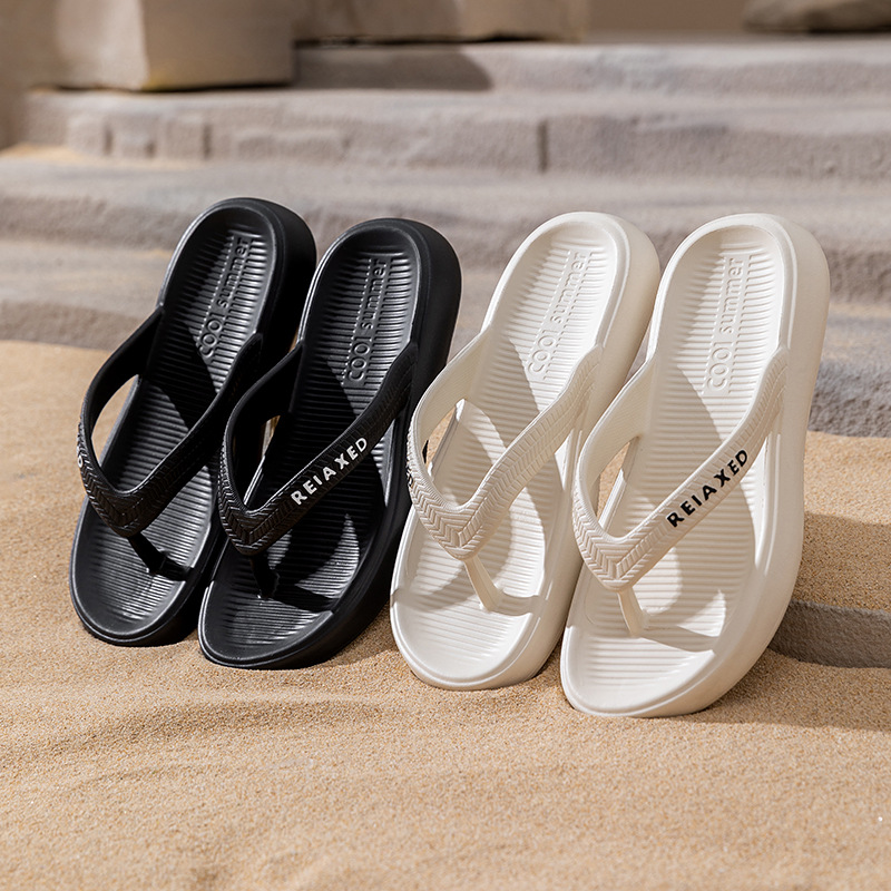 2026 nuevos zapatillas de verano EVA para hombres zapatos de playa casuales para hombres zapatillas casuales para casa lotes