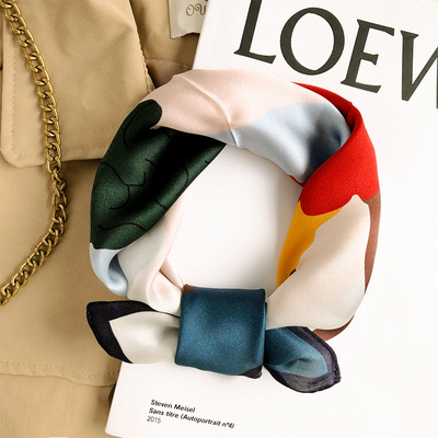 韩版丝巾小方巾女春夏百搭洋气时尚空姐小领巾欧式真丝桑蚕丝头巾