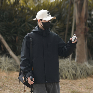 ɽϵ�B�����\�����e��H�r�м�ɫ�_�h�·��L��ˮ͸�⌒�ɵ�ɽ��