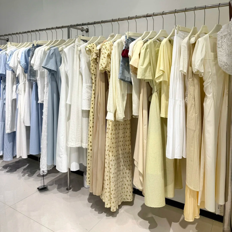 韓国スクエアネックドレス 2025 夏の新スタイルウエスト気質半袖ロングスカート年齢を減らす甘いスタイルブランド婦人服|undefined