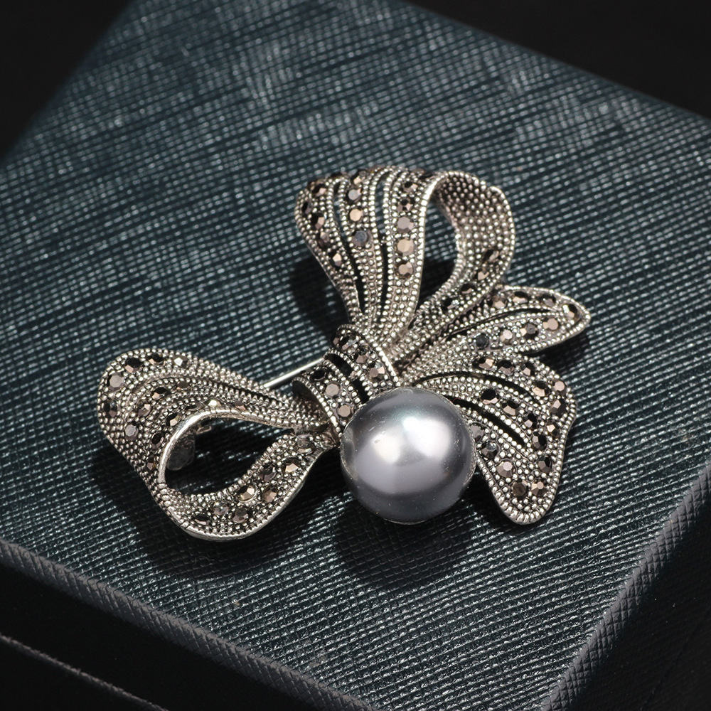 Pearl Bow Brooch Retro Rhinestone Pin Women's Elegant Accessory_voghion.com