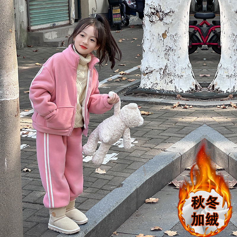 Traje deportivo para niñas más ropa de invierno para niños de terciopelo 2024 nuevo traje de béisbol grueso chaqueta pantalones casual de dos piezas