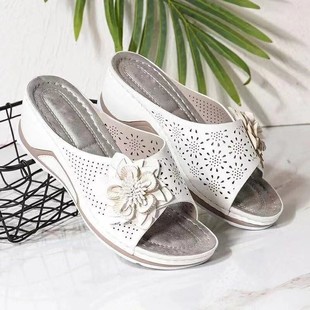 2022 Summer New Foreign Trade Wedge Flower Fish Mouth Large Size Slippers Car Stitch Hollow Women's Casual Sandals