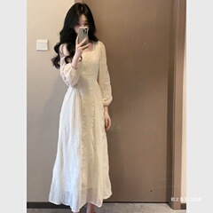 清冷感白月光连衣裙秋季简单大方感穿搭法式漂亮连衣裙
