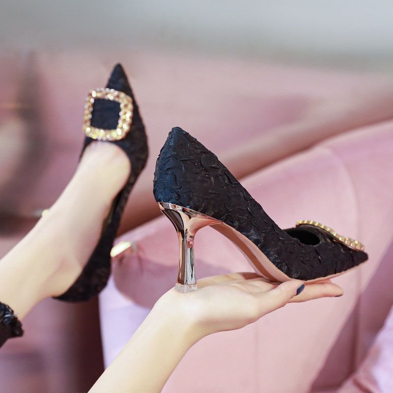 High-Heeled Shoes for Women with Thin Heels, 2026 New Autumn and Winter Wedding Shoes, Bridal Shoes, Single Shoes with a Unique Design and Niche Style