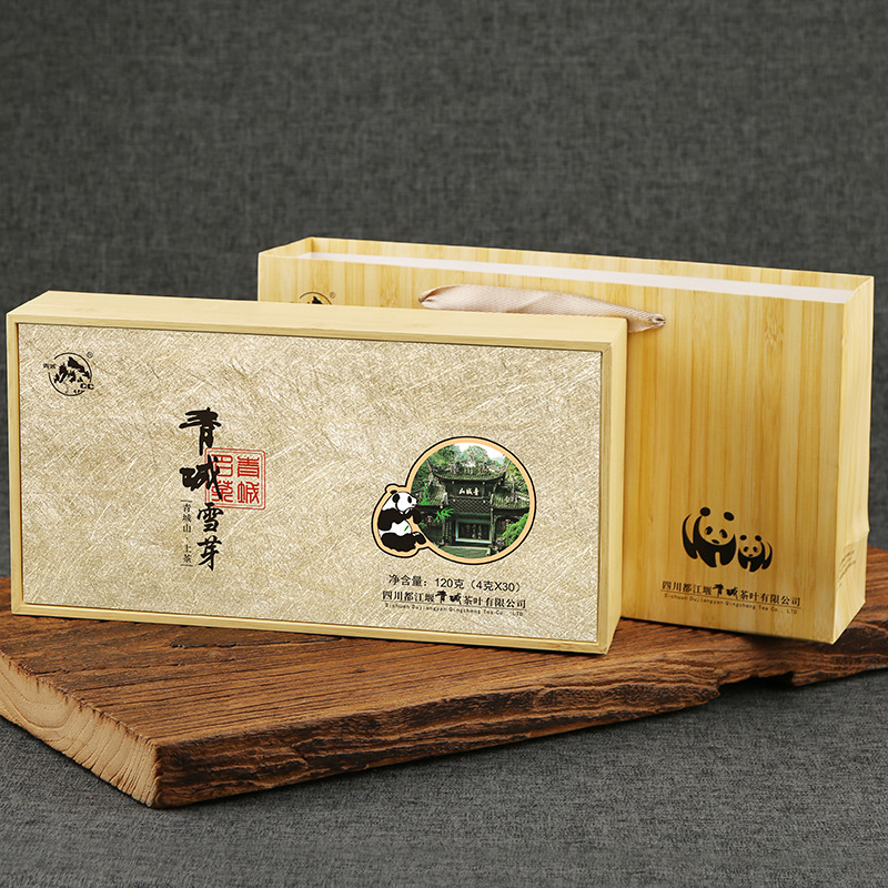 走亲访友送礼佳品 高山绿茶青城雪芽礼盒装