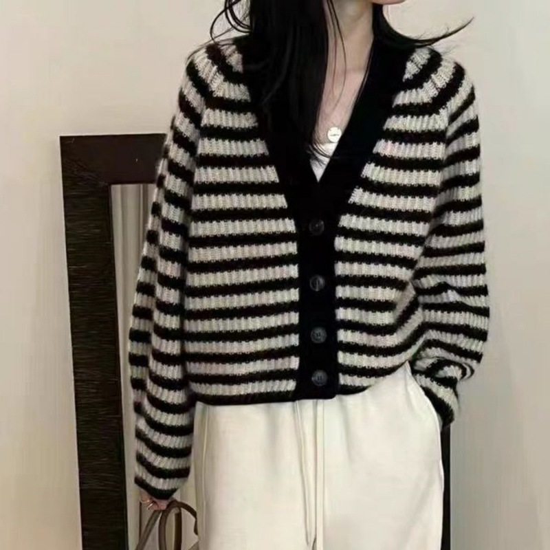 慵懒风复古红色条纹V领毛衣外套女冬季韩系软糯宽松针织开衫上衣|undefined