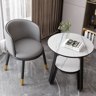 �W�t�̨���e��С�A��С�ͺȲ����ӾƵ�Ӵ�ǢՄ���νM��