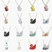 施家高版本跳动的心渐变蓝红粉黑天鹅项链女施华洛元素水晶锁骨链