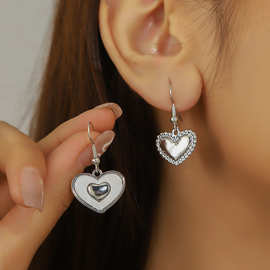 亚马逊新款 时尚百搭桃心吊坠耳扣耳环 小众轻奢心型吊坠耳饰