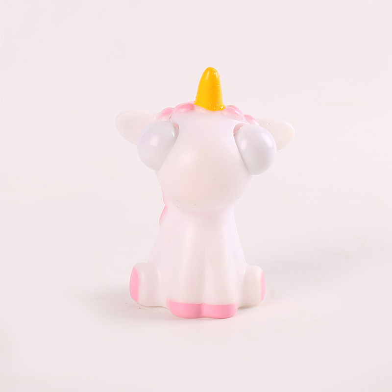 눈을 가늘게 뜨고 있는 유니콘 [흰색]