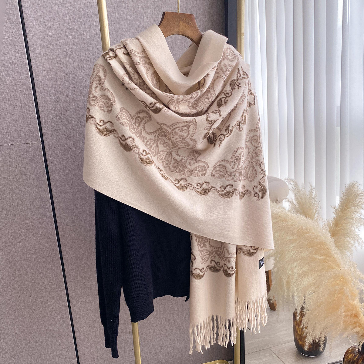 Autumn and Winter New High-End Imitation Cashmere Scarf Women's Neck Warmer Scarf Dual-Purpose Embroidered Decorative Tassel Shawl Wholesale